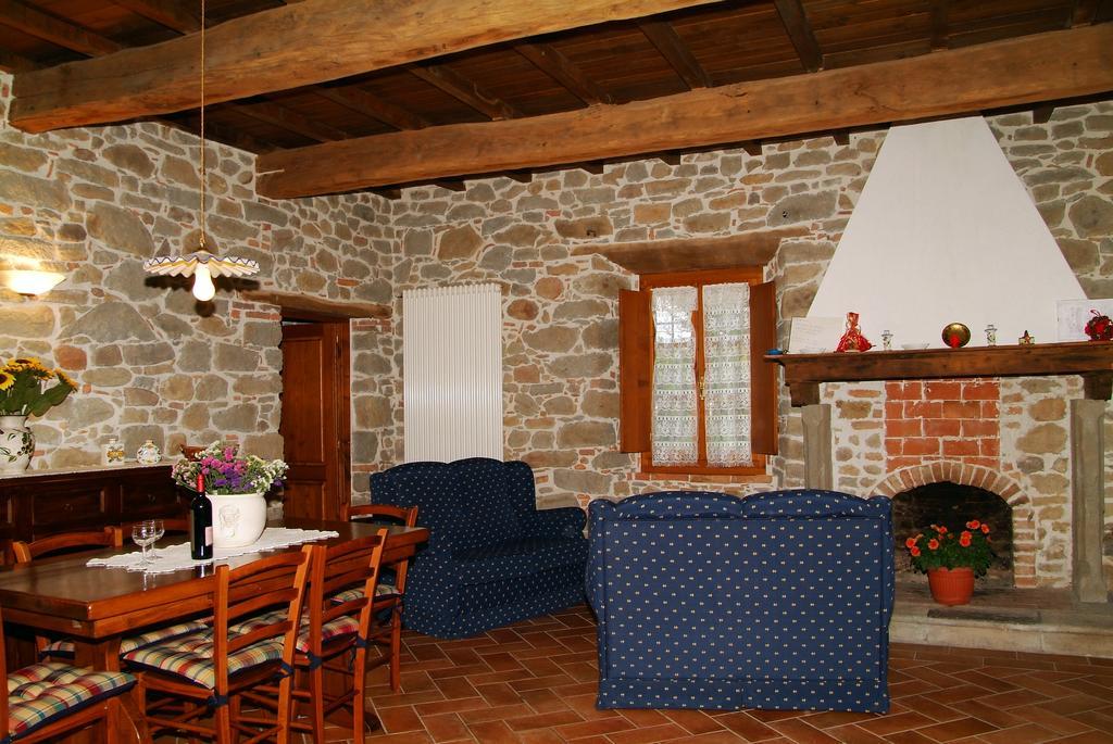 Agriturismo Tramonti Castiglione di Garfagnana Szoba fotó